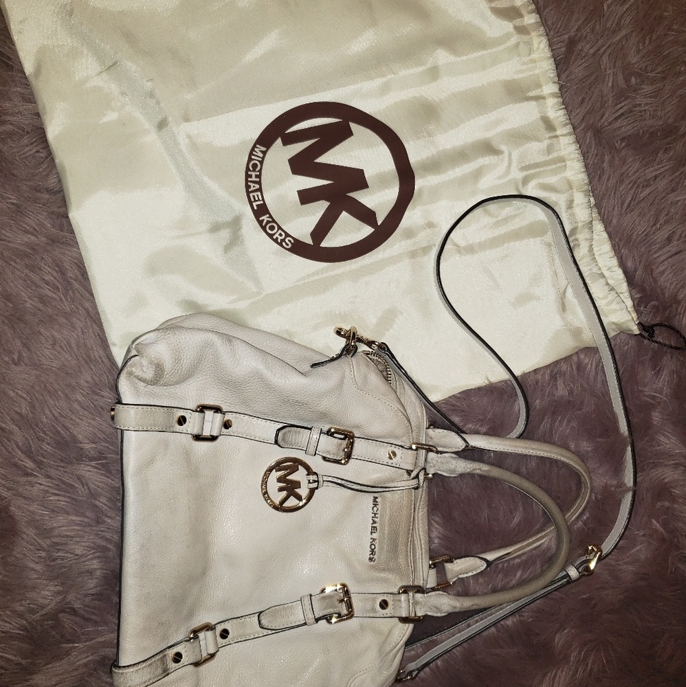 Michael kors tan medium tote